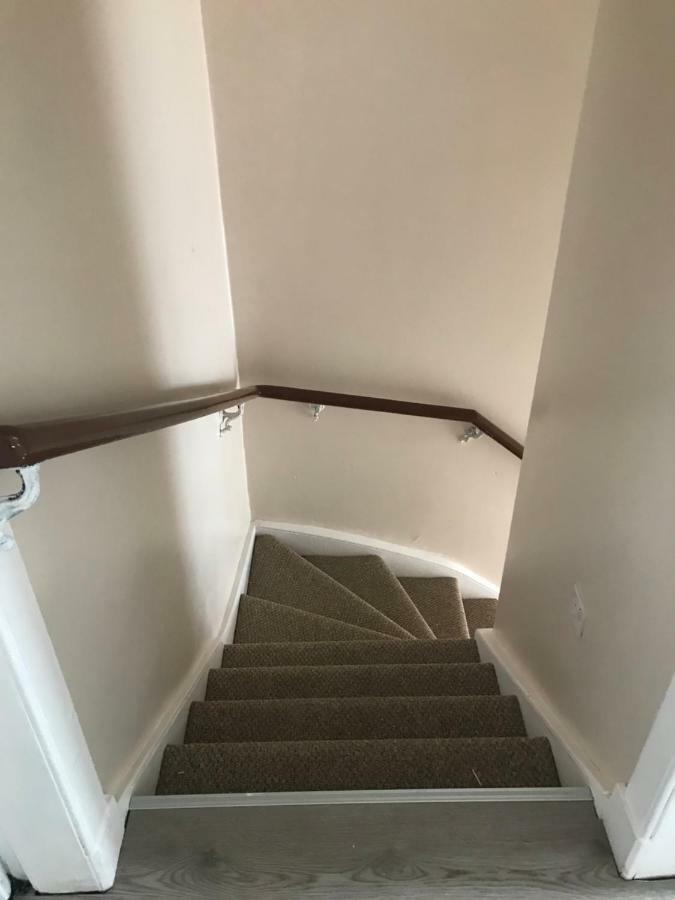 “A Wee Pad In Dunfermline” Leilighet Eksteriør bilde